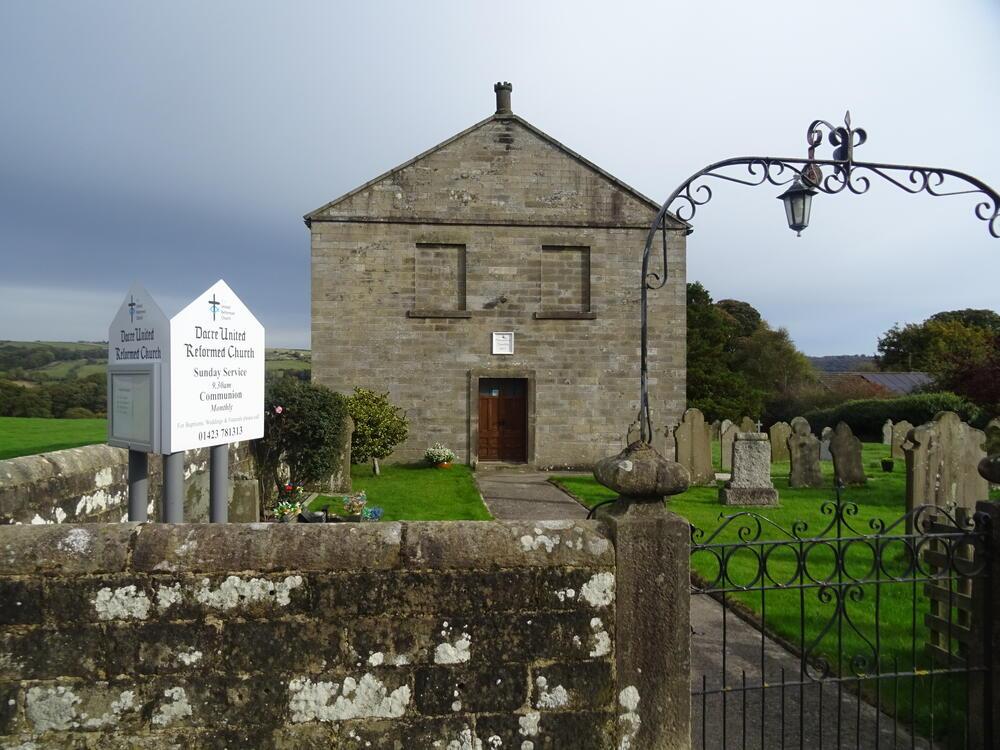 Dacre (United Reformed Churchyard)
