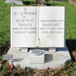 Rothwell Cemetery Grave 0982 GROVES